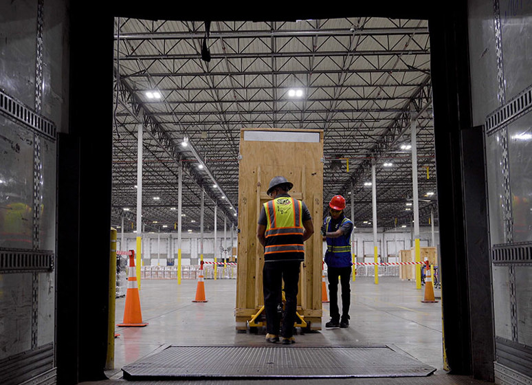 Server Logistics Server Rack Logistics & Data Center Logistics Services | SEKO Logistics